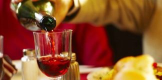 Vinurile olteneşti i-au îmbătat pe coreeni