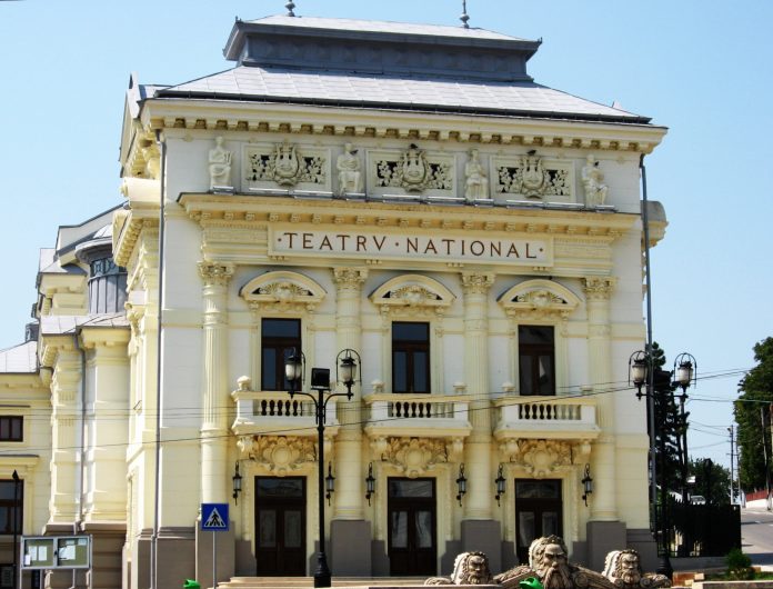 teatrul-din-caracal-2