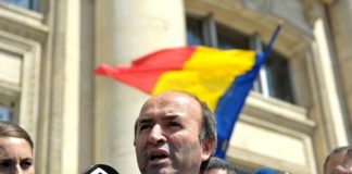 Fugarul Popoviciu nu va fi extrădat prea curând