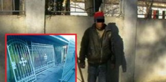 Prins în flagrant în timp ce fura poarta unei biserici