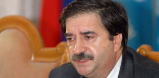 Renică Diaconescu îi bate obrazul lui Comănescu: să aibă bunul simț să retragă „povestea”