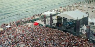 Turiștii din străinătate au venit deja la Mamaia, pentru festivalurile de 1 Mai