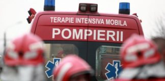 Impact între un autocar și un autoturism! 8 persoane transportate la spital