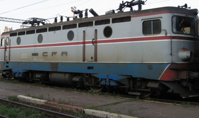 44-0053-7DF_1-crop