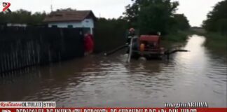 Pericolul de inundații persistă pe cursurile de apă din județ