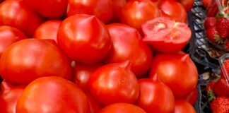 Fără PESTICIDE- rezultatul controlului la roșiile oltenești de pe tarabe