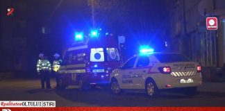 Locatarii unui bloc, evacuați de pompieri