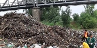 FOTO/ Câte gunoaie a strâns Primăria Balș în urma avalanșei de deșeuri aduse de Olteț