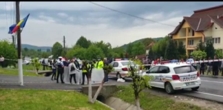 CRIME oribile. Un bărbat și-a ucis concubina și fiul, în curtea bisericii din localitate