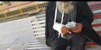 VIDEO/Polițiști locali cu apucături de Bruce Lee. I-au rupt mâna unui cerșetor și l-au abandonat ca pe un câine