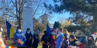 FOTO-VIDEO/ Giuvărăștenii au întâmpinat cu patriotism Ziua Națională
