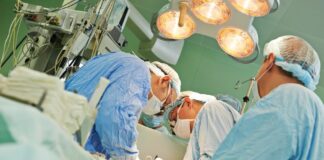 Un pacient a luat foc pe masa de operație. A fost rănit și medicul care îl opera