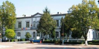Orașul Corabia are doi noi Cetățeni de Onoare: un doctor în științe matematice și președintele U.Craiova