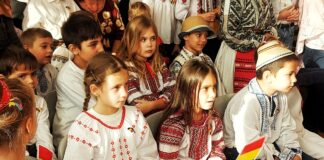Trecutul s-a împletit cu tradițiile la Școala Stoicănești