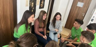 Activități comune ale elevilor, schimb de experineță între profesori- Parteneriat între Colegiile Minulescu din Slatina și Rebreanu din Bistrița